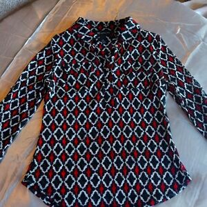 Small blouse in 3 beautiful colors, look very new